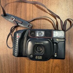 Fuji Fusion Lens Zoom 40-80mm 35mm Point and Shoot Camera
